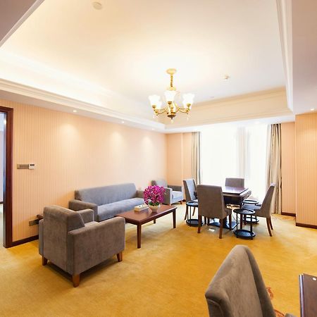 Vienna Hotel Jinshan New City Wanda Plaza Экстерьер фото