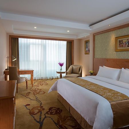 Vienna Hotel Jinshan New City Wanda Plaza Экстерьер фото
