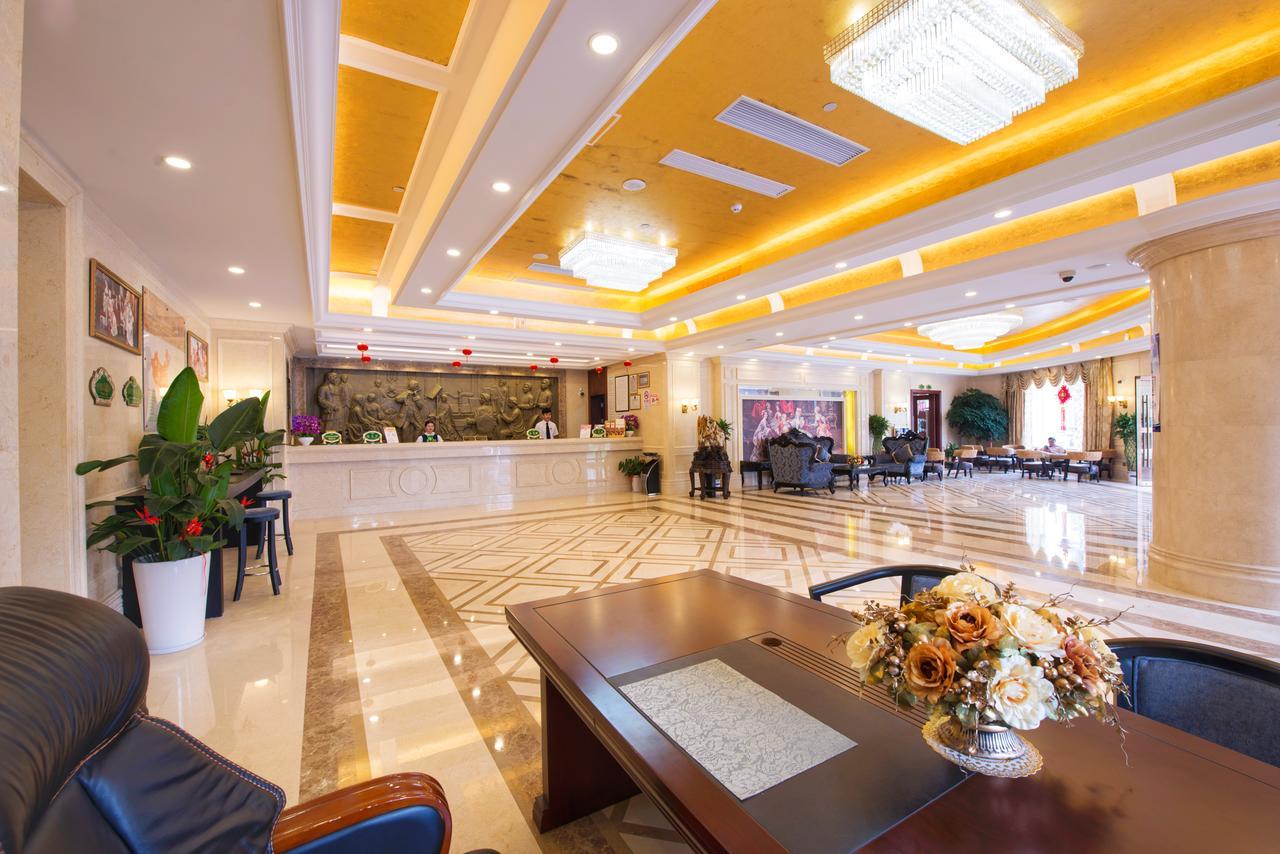 Vienna Hotel Jinshan New City Wanda Plaza Экстерьер фото