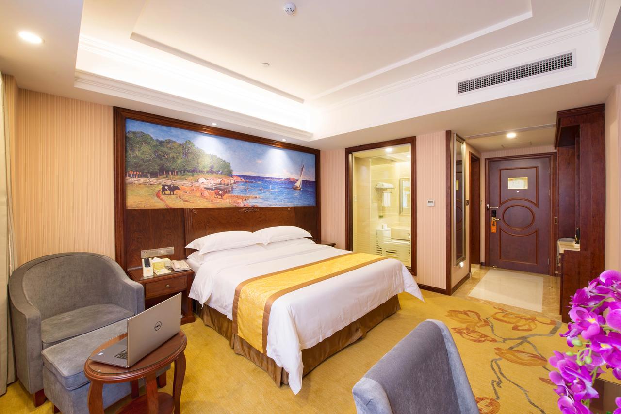 Vienna Hotel Jinshan New City Wanda Plaza Экстерьер фото