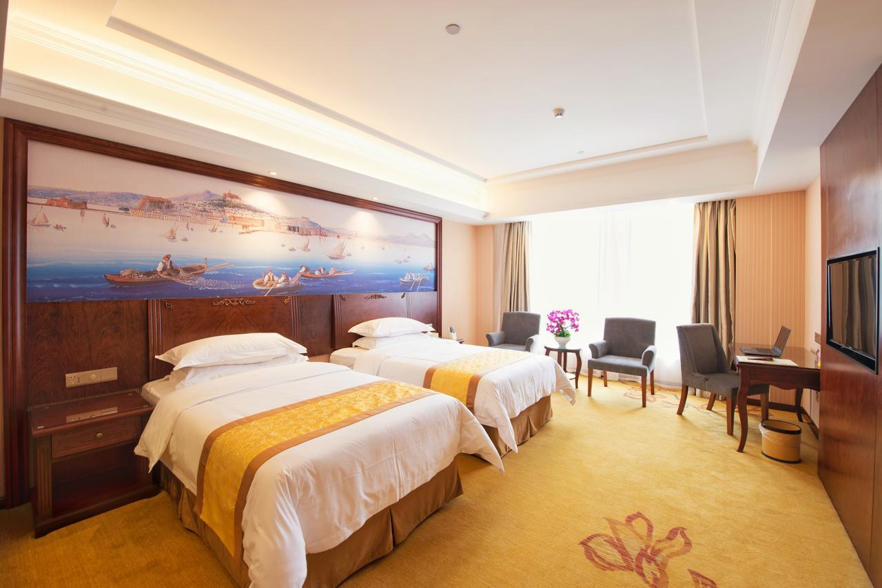 Vienna Hotel Jinshan New City Wanda Plaza Экстерьер фото