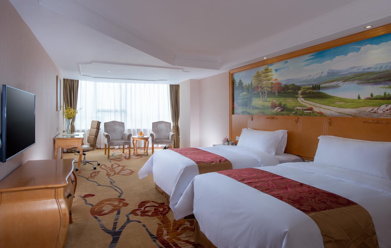 Vienna Hotel Jinshan New City Wanda Plaza Экстерьер фото