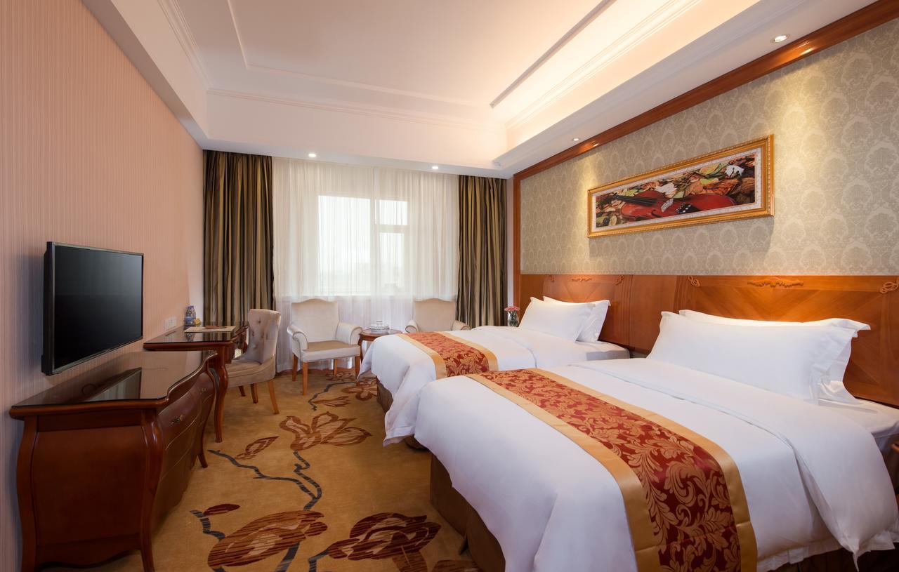 Vienna Hotel Jinshan New City Wanda Plaza Экстерьер фото