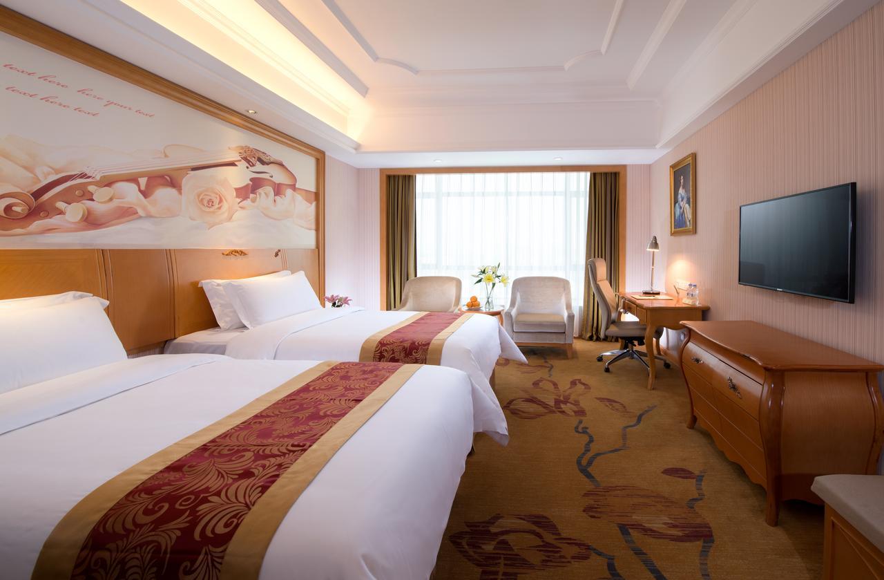 Vienna Hotel Jinshan New City Wanda Plaza Экстерьер фото