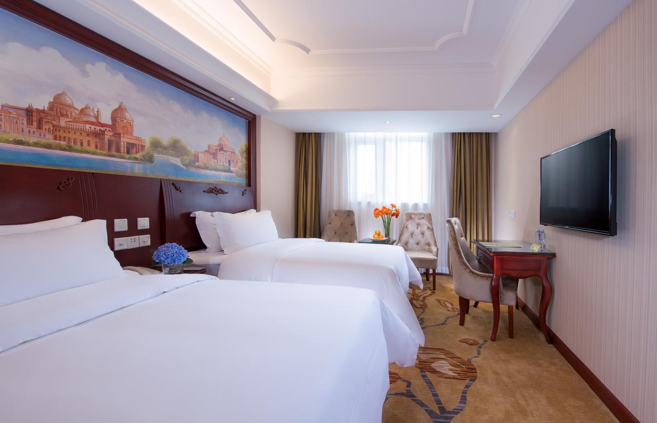 Vienna Hotel Jinshan New City Wanda Plaza Экстерьер фото